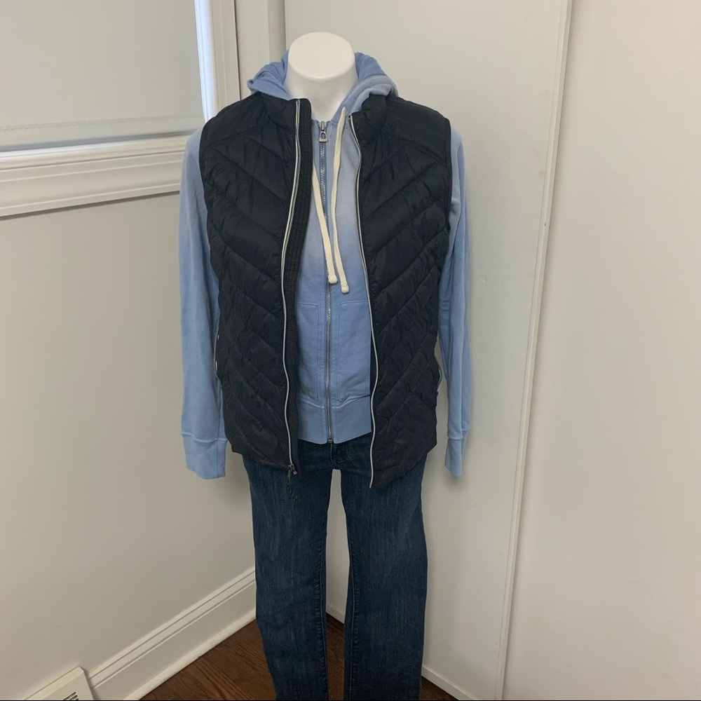 Gap Primaloft Vest - image 2